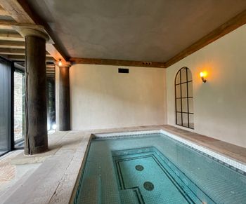 italian style spa with jacuzzi